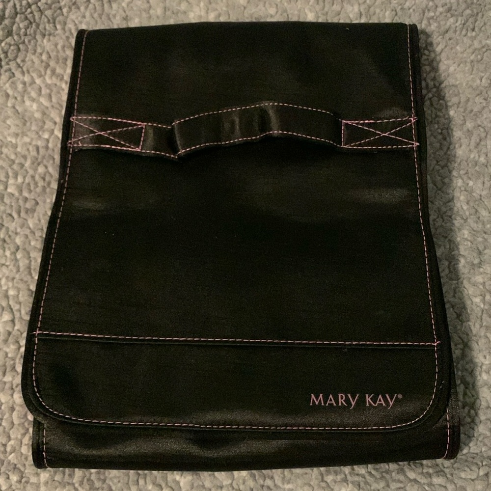 NEW Mary Kay Roll-Up/Hanging Makeup/Accessories Organizer